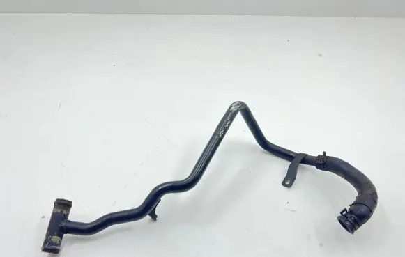 Volkswagen PASSAT B8 Engine coolant pipe/hose 04L121065CC 02551572 21316W02