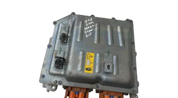Renault Zoe Voltage converter inverter 293A07017R C042257 000000000