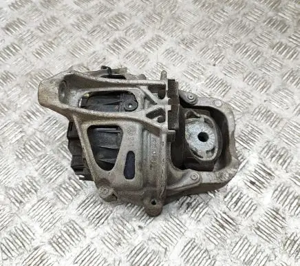 Audi Q7 4M Engine mount bracket 4M0199372C
