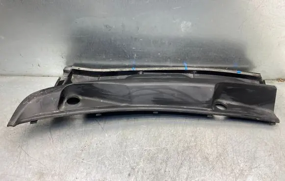 Toyota Prius (NHW20) Wiper trim 5570947070 557827070