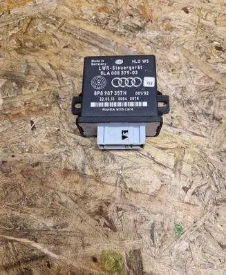 Audi Q7 4L Light module LCM 5LA00837903 8P0907357H 00040875