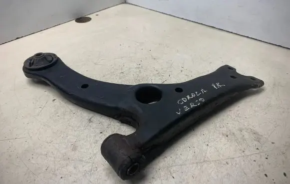 Toyota Corolla Verso AR10 Front lower control arm/wishbone