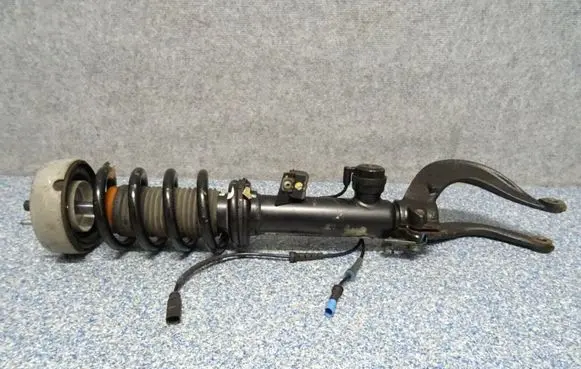 BMW X5 F15 Front shock absorber with coil spring 6875084