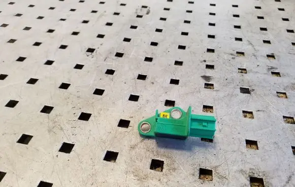 Audi Q7 4L Airbag deployment crash/impact sensor 1K0909606C