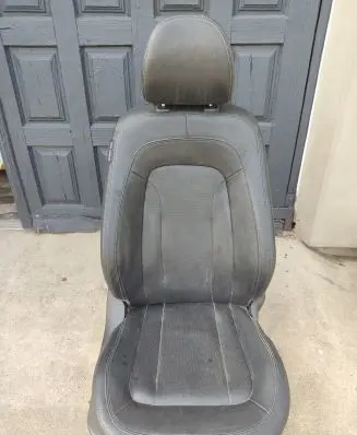 Front passenger seat