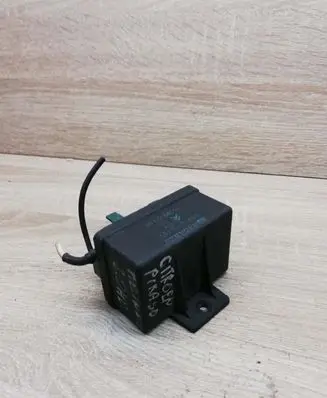 Citroen Xsara Picasso Glow plug pre-heat relay 9639912580