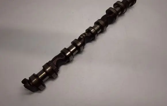 BMW 1 E81 E87 Camshaft 7531822 11317531822 11317566995