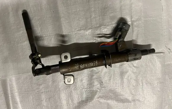 Peugeot Partner Steering wheel axle 7009K3739