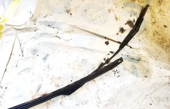 Opel Astra G Front wiper blade arm
