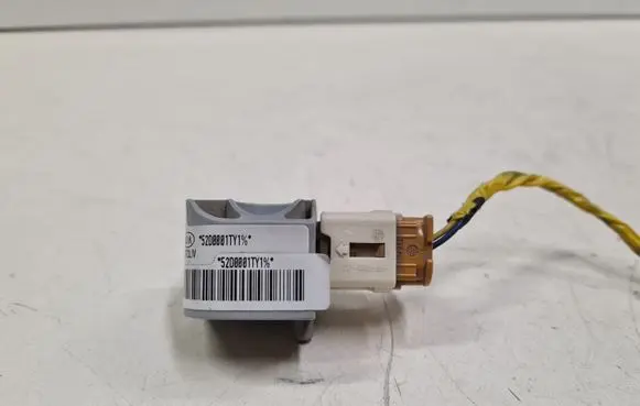 KIA Sorento Airbag deployment crash/impact sensor 959203E600 47060108
