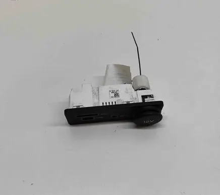 Land Rover Range Rover Evoque L538 USB socket connector FK7219C166BC