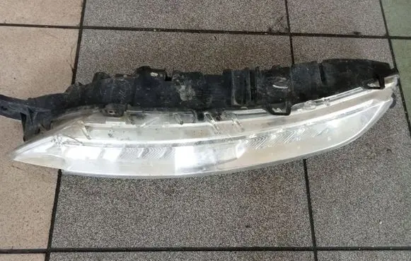 Citroen C4 I Picasso LED Daytime headlight 9676036580