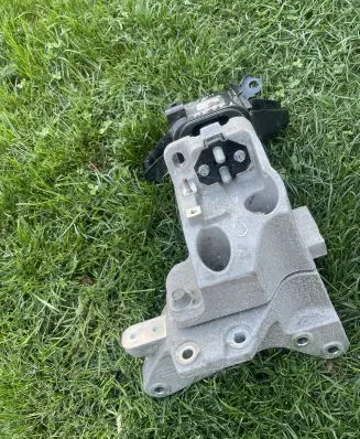 KIA Niro Gearbox mount DSDD