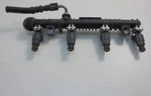 Opel Corsa C Fuel main line pipe 0280151076