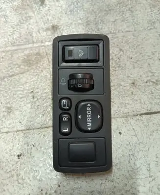 Toyota Avensis T250 Wing mirror switch 77669