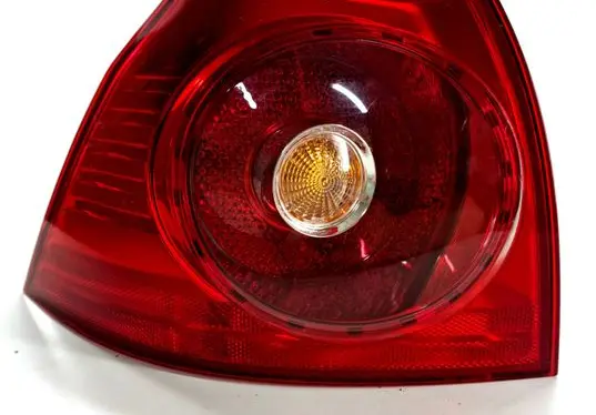 Volkswagen Golf V Rear/tail lights 028490106