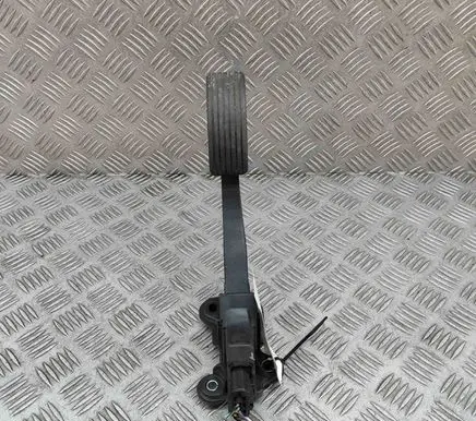 Mitsubishi Outlander Accelerator throttle pedal 1600A116