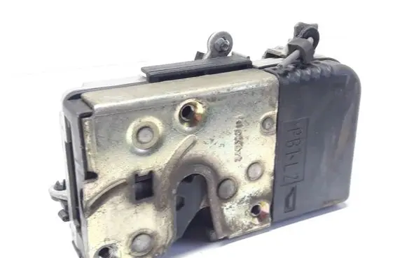 Peugeot 406 Front door lock