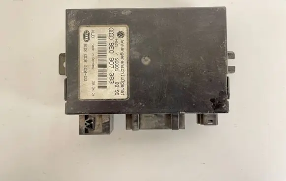 Audi A4 S4 B6 8E 8H Tow bar trailer control unit/module 8E0907383