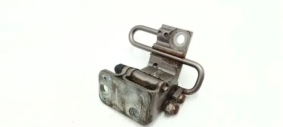Volkswagen PASSAT B7 Rear door lower hinge 3C8833412A