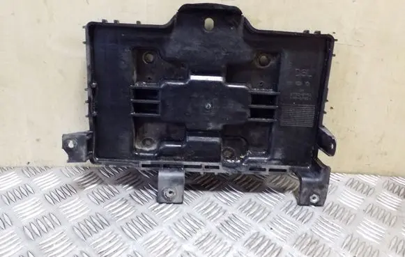 Battery tray