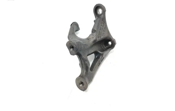 Citroen DS5 Engine mounting bracket 9687262980