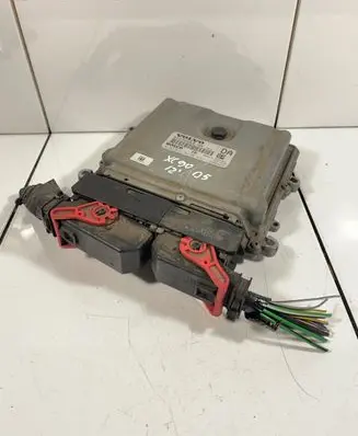 Volvo XC90 Engine control unit/module 31272463AA 1039S18372 0281012103