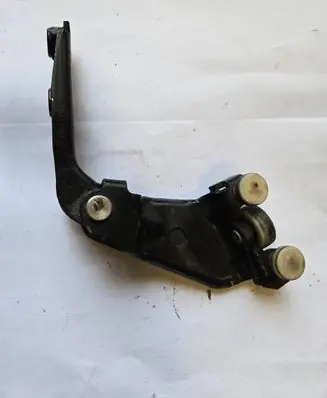 Volkswagen Caddy Sliding door middle roller runner 2k0843335A