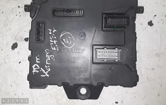 Renault Kangoo II Engine control unit/module 8200924035