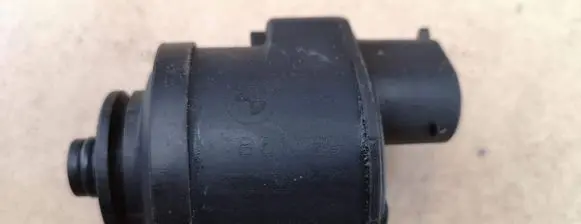 BMW 7 F01 F02 F03 F04 Fuel filter heater 8517897 13328517897 8572519