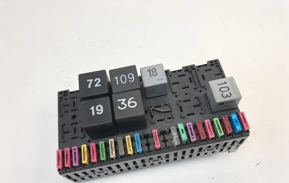 Volkswagen Sharan Fuse module 7M0937025D 357937039