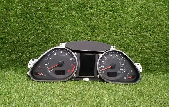 Audi Q7 4L Speedometer (instrument cluster) 4L0920981C 4F0910930C 503001727101