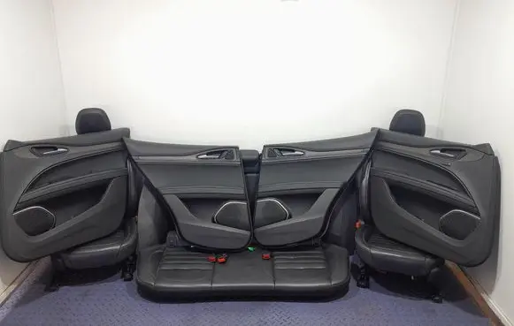Alfa Romeo Stelvio Seat set