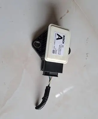 Toyota Avensis T270 ESP acceleration yaw rate sensor 0265005719 8918305030 7012352