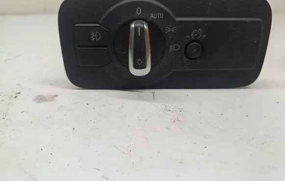 Volkswagen Touareg I Light switch 7P6941431E