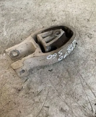 Volvo S60 Gearbox mount