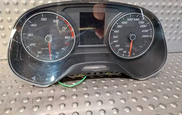 Seat Leon (5F) Speedometer (instrument cluster) 5F0920740D