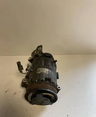 BMW 1 E81 E87 Air conditioning (A/C) compressor (pump) 6915380