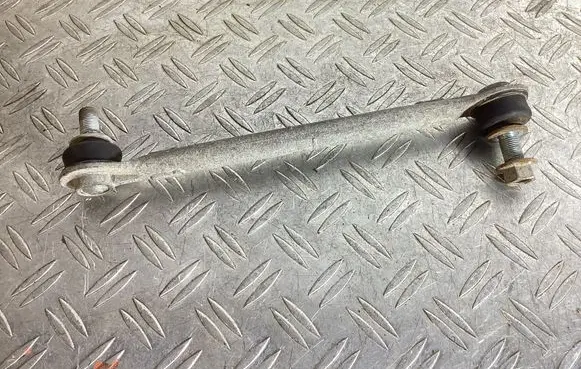 Lexus NX Front anti-roll bar/stabilizer link 