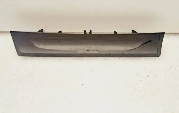 Volvo V70 Radio/GPS head unit trim 08650366