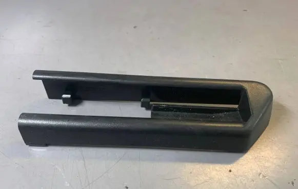 BMW X5 E70 Front passenger seat rail trim 8344999 7165392