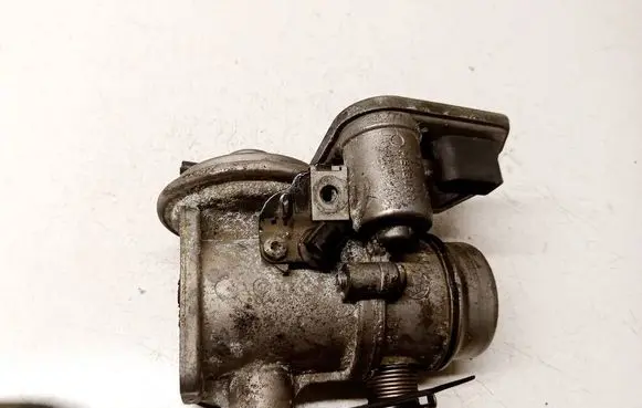 BMW 5 E60 E61 EGR valve 70045000