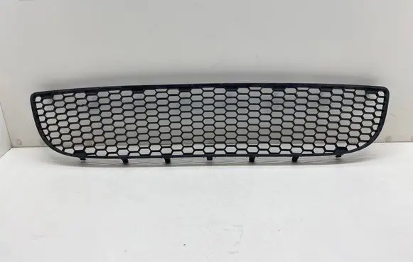 Volkswagen New Beetle Front bumper lower grill 1C0807681H