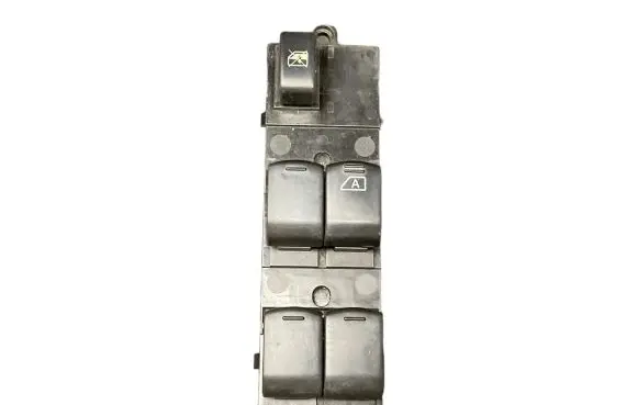 Nissan Qashqai Electric window control switch 25401JD00A