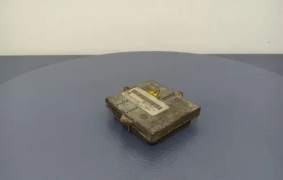 BMW 3 E46 Voltage converter/converter module 1307329074