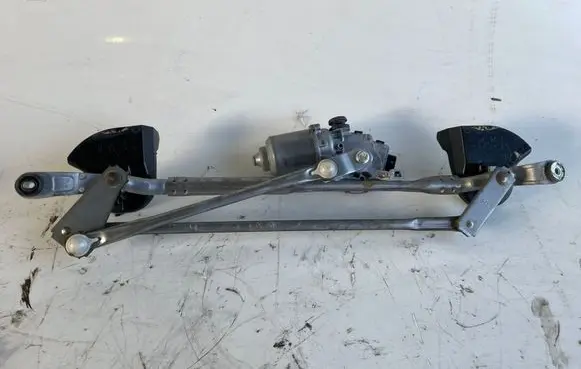 Mitsubishi Outlander Front wiper linkage and motor 1593003471