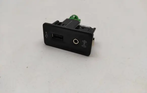 Volkswagen Golf VII USB socket connector 5G0035222E 417002066873 09941001819