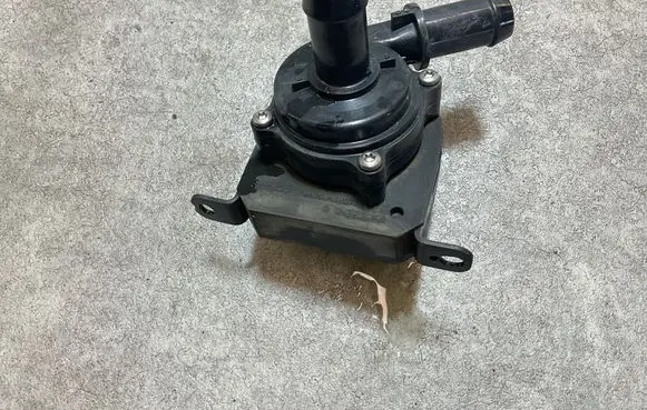 Ford E-Transit Electric auxiliary coolant/water pump MU5A6H008BA