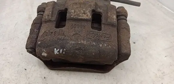 Mazda CX-7 Front brake caliper K0089