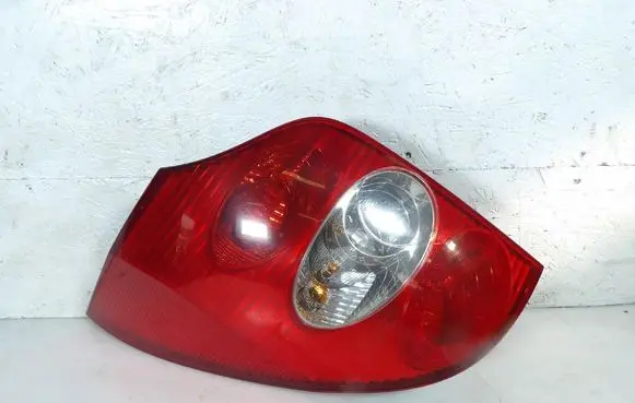Renault Laguna II Rear/tail lights 8200002471